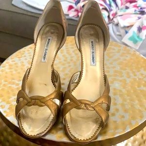 Beautiful gold manolos